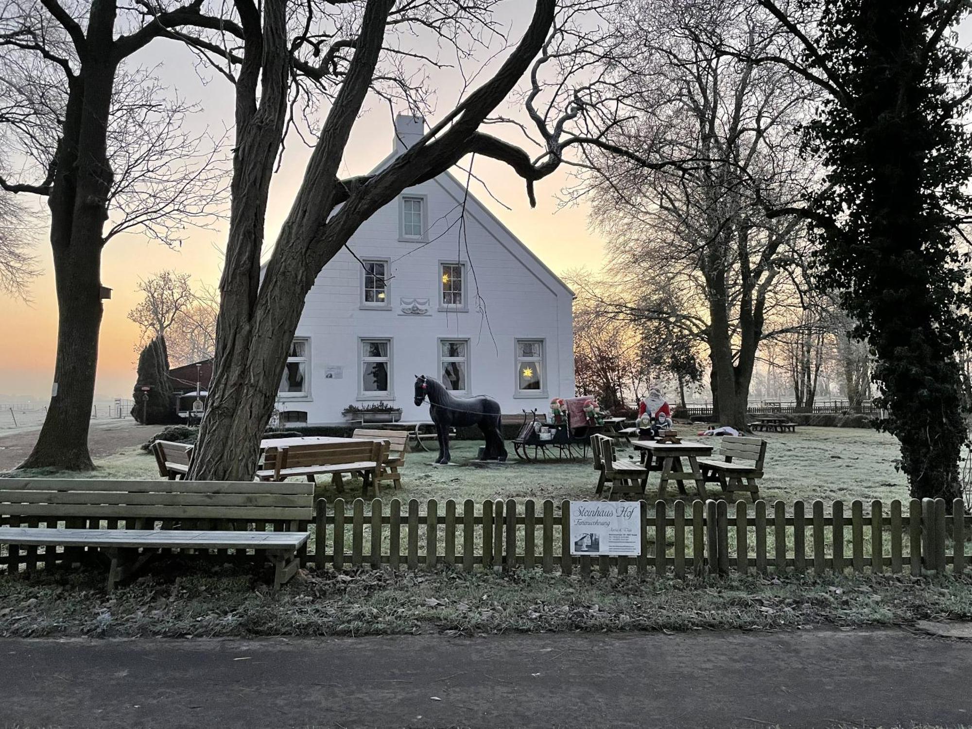 Steinhaus Hof Villa Bunde  Exteriör bild